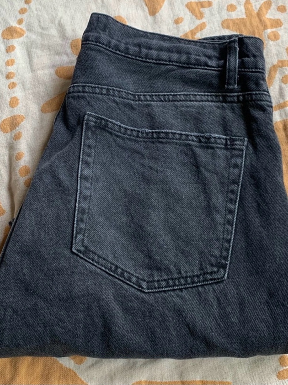 Reformation Julia High Cigarette
Jean